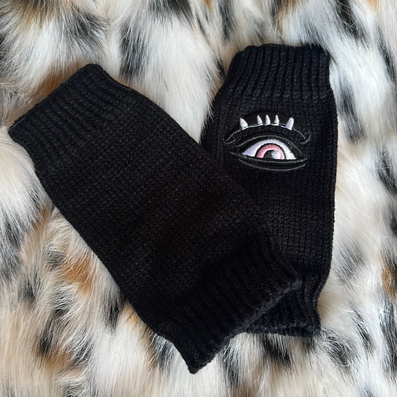 Accessories - Finger less glove evil eye on right hand BUNDLE a with your purchase!